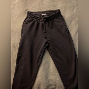 Aritzia TNA Perfect sweat pants - size XS - dark grey